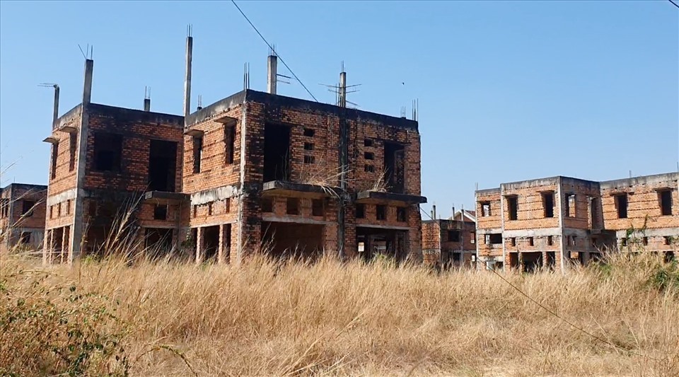 Dự án bất động sản tại khu đô thị mới Nhơn Trạch bỏ hoang chờ cầu Cát Lái. Ảnh: Hà Anh Chiến