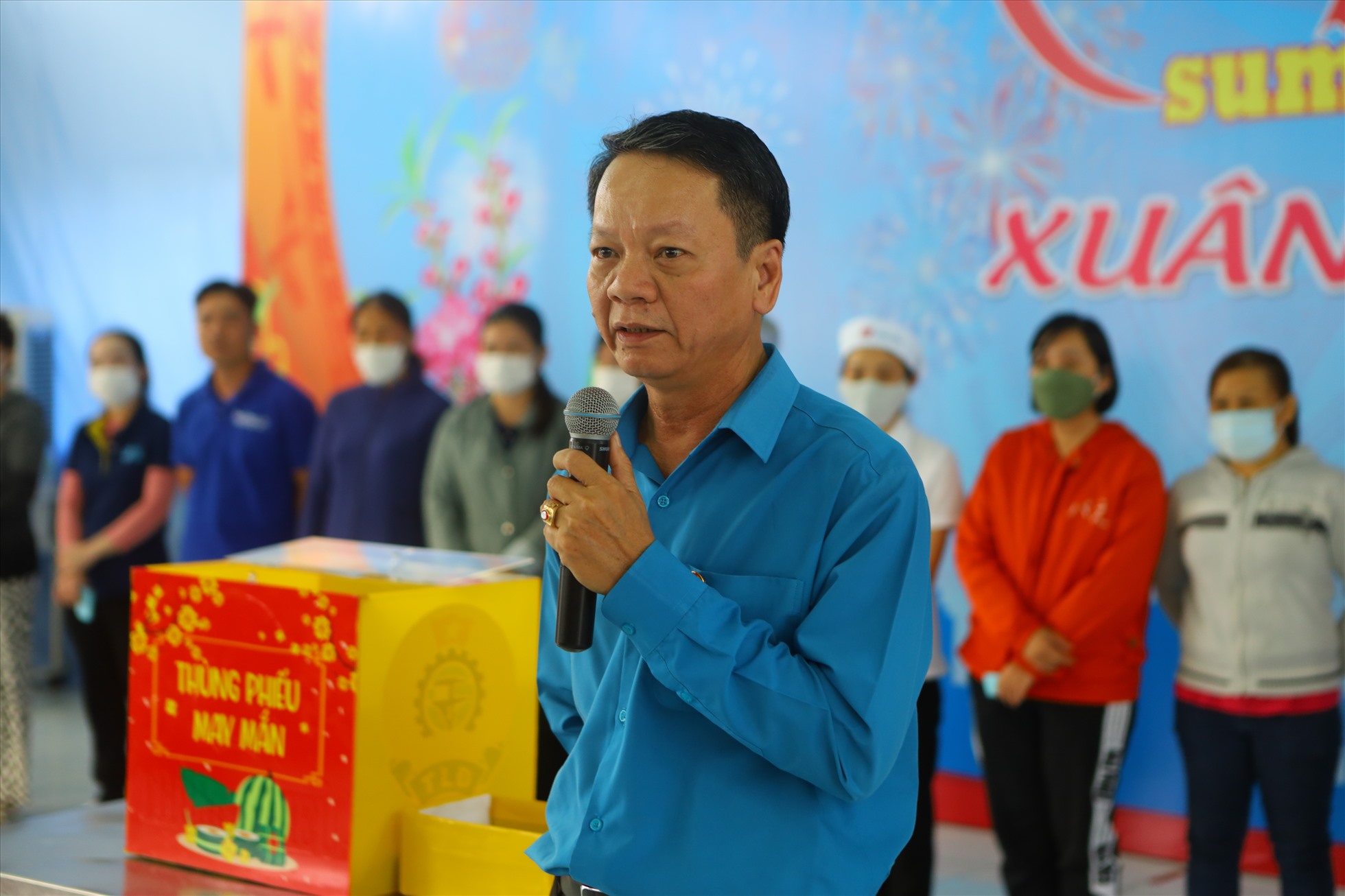Đồng chí Nguyễn Xuân Phối, chủ tịch LĐLĐ tỉnh Bình Thuận tại chương trình. Ảnh: Duy Tuấn