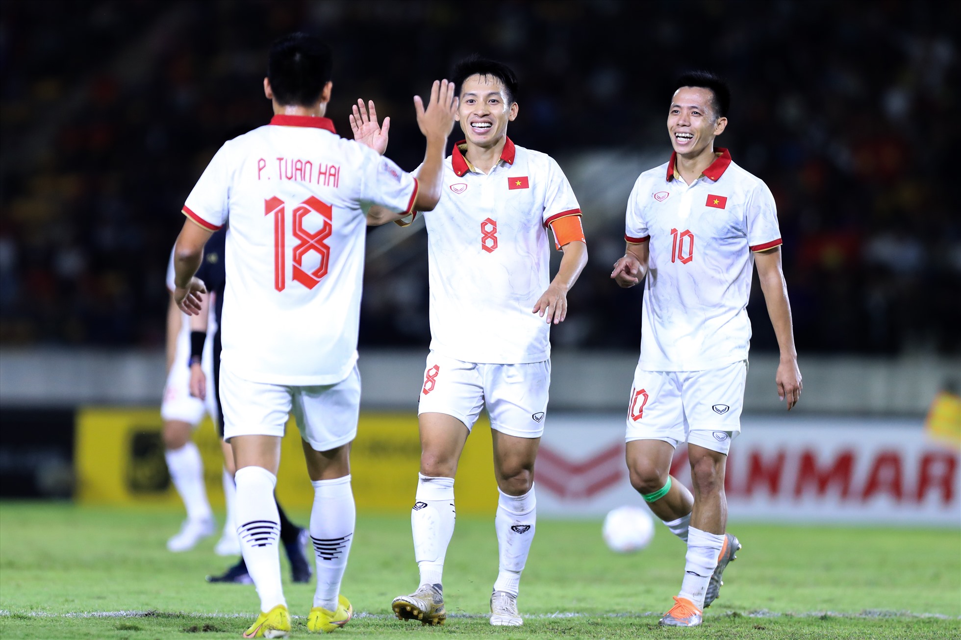 Đội tuyển quốc gia Việt Nam đang có nhiều cầu thủ trưởng thành từ Hà Nội FC. Ảnh: VFF