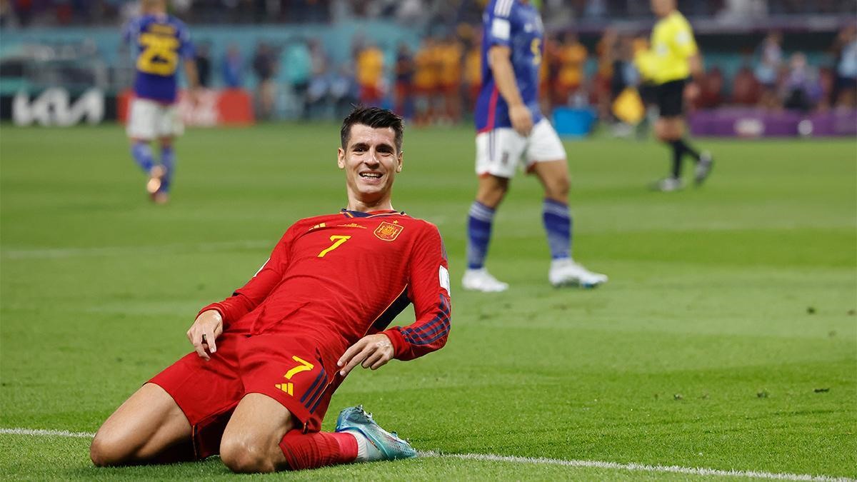Morata đủ khả năng để giải bài toán trung phong của Tây Ban Nha khi cần. Ảnh: AFP