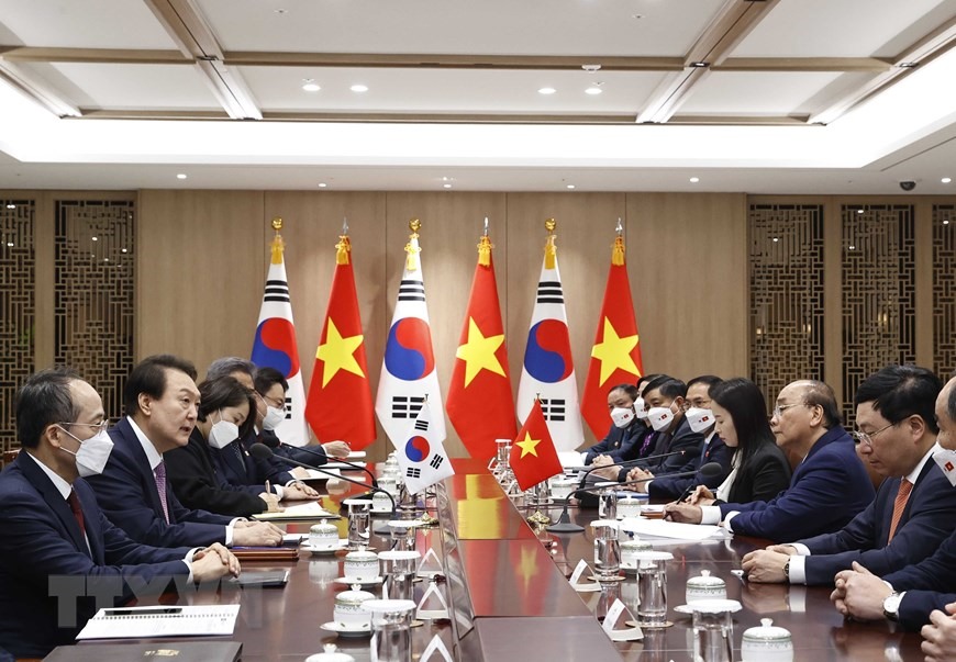 Chủ tịch nước Nguyễn Xuân Phúc hội đàm chính thức với Tổng thống Hàn Quốc Yoon Suk-yeol.  Ảnh: TTXVN