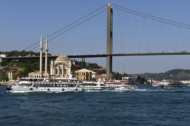 Eo biển Bosphorus, Istanbul, Thổ Nhĩ Kỳ. Ảnh: AFP