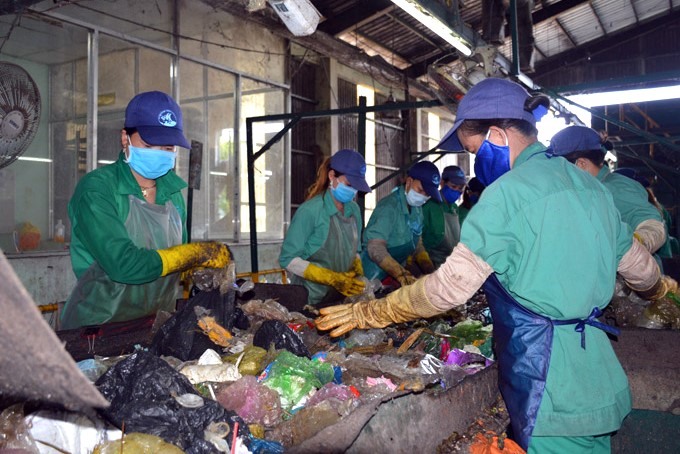 Nhà máu xử lý rác thành phố Cà Mau chính thức thông báo đóng cửa 90 ngày kể từ ngày 4.12 để bảo trì. Ảnh: Nhật Hồ