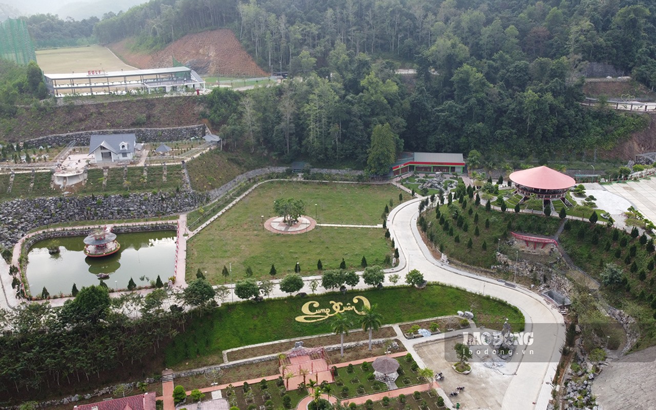 Một số hạng mục trong khu vui chơi.