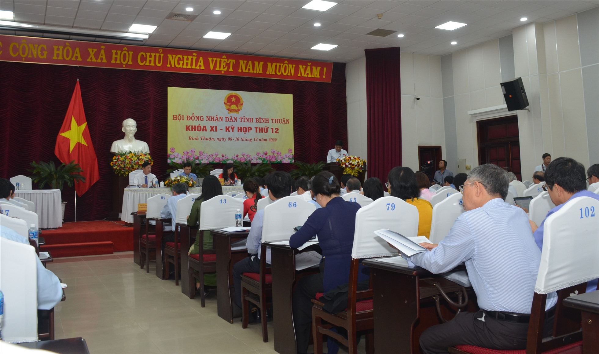 Sáng ngày 9.12,  Kỳ họp thứ 12, HĐND tỉnh Bình Thuận khóa XI tiếp tục ngày làm việc thứ 2. Ảnh: Phạm Duy