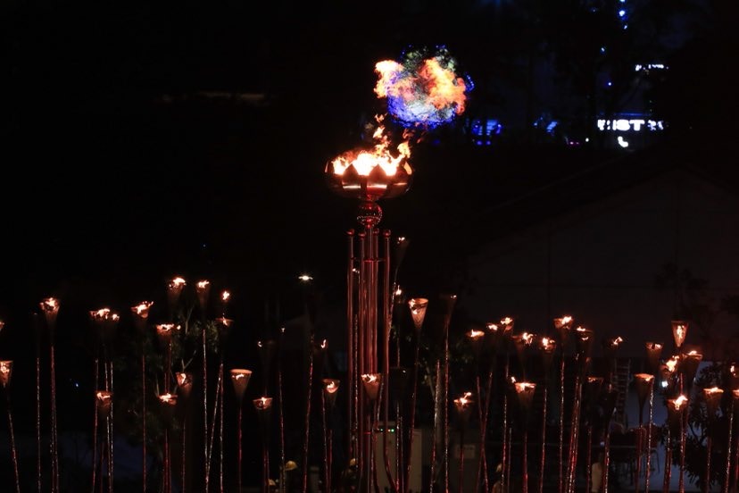 Ngọn đuốc được thắp sáng xuyên suốt Đại hội Thể thao toàn quốc 2022. Ảnh: Minh Dân