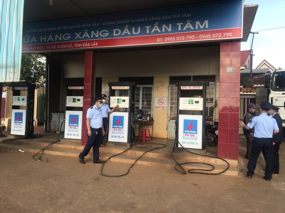 Nhiều cửa hàng kinh doanh xăng dầu ở tỉnh Đắk Lắk đang gặp khó khăn lớn. Ảnh: B.T