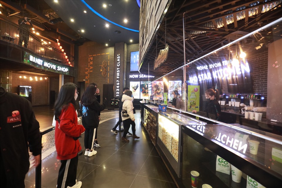 Đại diện các cụm rạp CGV, Galaxy, Beta, Trung tâm chiếu phim quốc gia Hà Nội… đều thể hiện sự vui mừng khi sắp được phục vụ khán giả Thủ đô. Ảnh: Hải Nguyễn