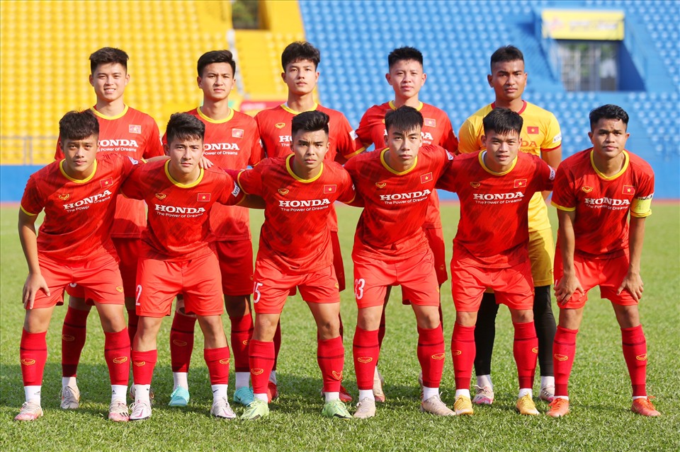 Chiều 10.2, U23 Việt Nam có trận giao hữu với đội Long An tại sân vận động Bình Dương. Đây là trận giao hữu cuối cùng của thầy trò huấn luyện viên Đinh Thế Nam trong chuyến tập huấn tại Bình Dương chuẩn bị cho giải U23 Đông Nam Á 2022.