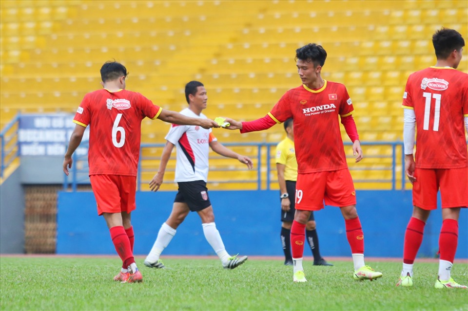 Chung cuộc, U23 Việt Nam giành thắng lợi với tỉ số 4-1. Dự kiến, ngày mai (11.10), đoàn quân của huấn luyện viên Đinh Thế Nam sẽ lên đường di chuyển sang Campuchia tham dự giải U23 Đông Nam Á 2022. Tại giải đấu này, U23 Việt Nam nằm ở bảng C cùng U23 Singapore và U23 Thái Lan.