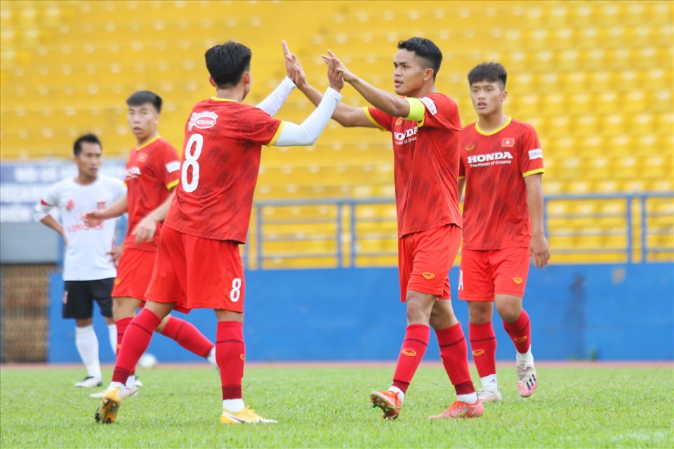 Sức trẻ của các cầu thủ giúp U23 Việt Nam dẫn trước 1-0 trong hiệp 1 nhờ bàn thắng duy nhất của Dụng Quang Nho.