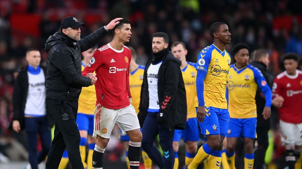 Các cầu thủ Man United phải chăng đang bị “yểm bùa” như De Gea than vãn? Ảnh: AFP