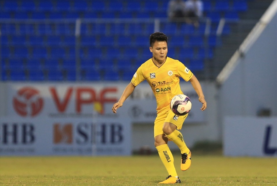 Quang Hải vẫn chưa đặt bút kí vào bản hợp đồng mới với câu lạc bộ Hà Nội. Ảnh: HNFC