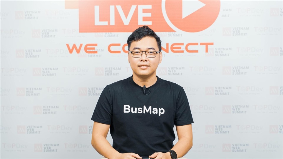 CEO Lê Yên Thanh kiên quyết và khẳng định sẽ cung cấp BusMap miễn phí cho người dùng. Ảnh: NVCC