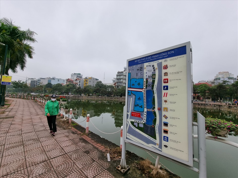 Tuyến đường này nằm trong dự án khu phố đi bộ Trịnh Công Sơn. Sau khi được cải tạo, con phố trở nên thông thoáng, thuận lợi cho người dân di chuyển và dạo phố.