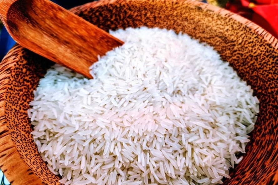 Giá gạo xuất khẩu 5% tấm của Việt Nam tăng thêm 5 USD/tấn. Ảnh: Vũ Long