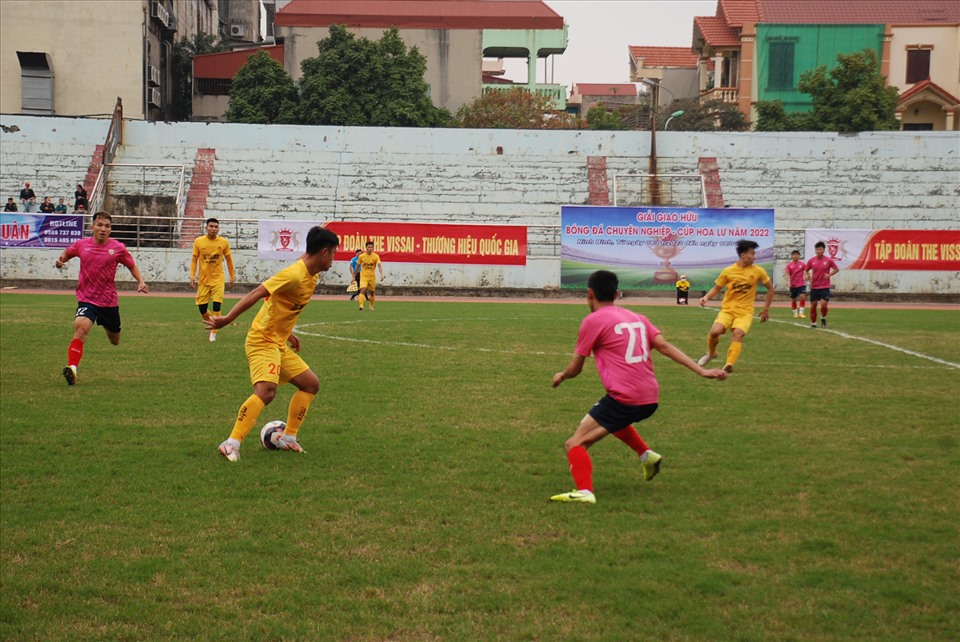 Đội CAND tham gia Giải giao hữu bóng đá chuyên nghiệp - Cúp Hoa Lư 2022 diễn ra vào tháng 1.2022 trên sân vận động Ninh Bình. Ảnh: NT