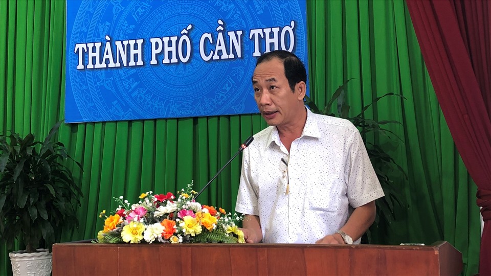 Ông Phạm Phú Trường Giang – Phó Giám đốc Sở Y tế TP.Cần Thơ báo cáo tại hội nghị.