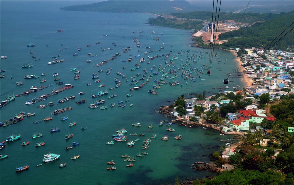 Vẻ đẹp vùng biển Nam đảo Phú Quốc nhìn từ cáp treo Hòn Thơm. Ảnh: HT