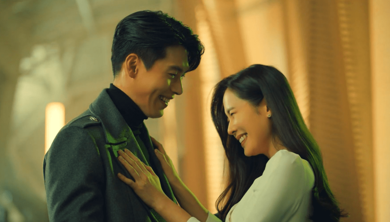 Hình ảnh tình cảm của Hyun Bin và Ye Jin trong video quảng cáo. Ảnh: Soompi.