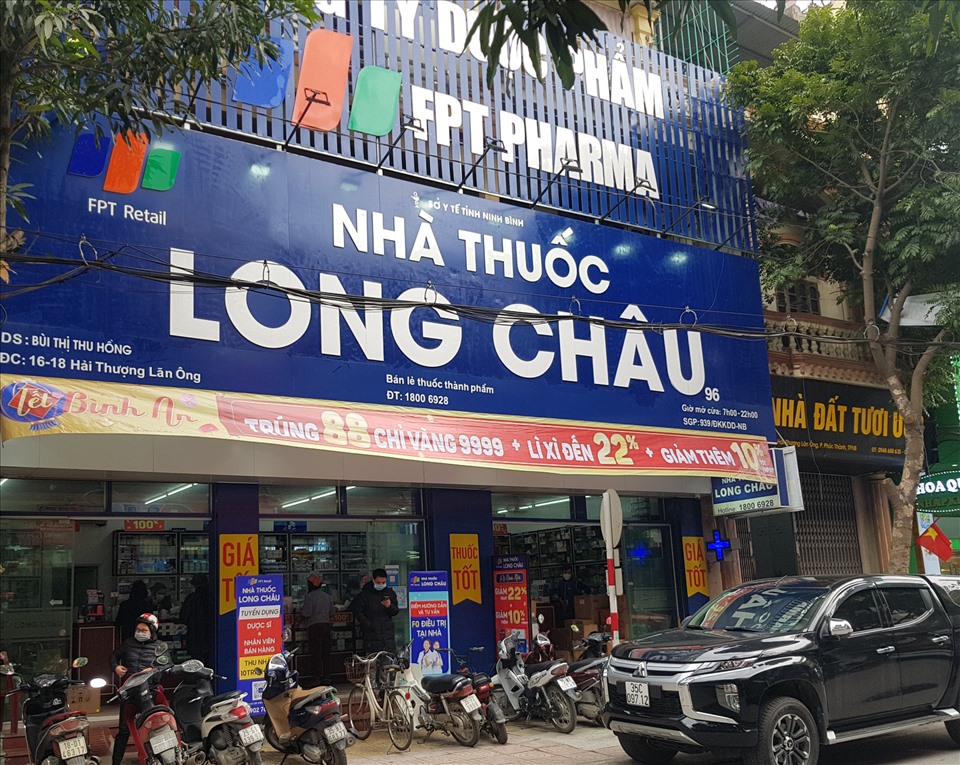 Trong sáng ngày 22.2, nhiều nhà thuốc trên địa bàn tỉnh Ninh Bình đã không con kit để bán. Ảnh: NT