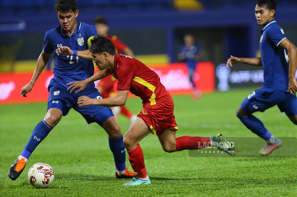 U23 Việt Nam liên tục tạo sức ép trong thời gian đầu của hiệp 2.