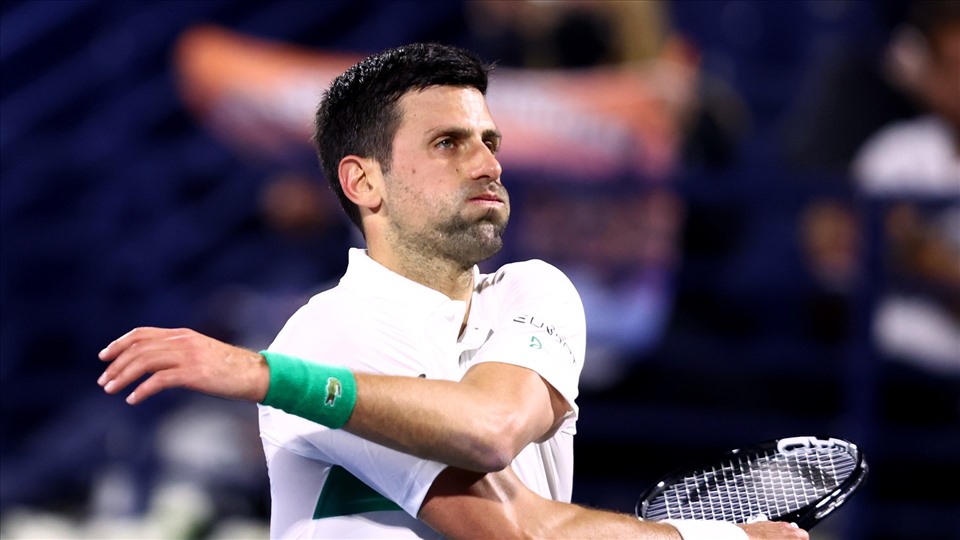Novak Djokovic chỉ có thể đi đến vòng 1/8 tại Dubai Championship. Ảnh: AFP