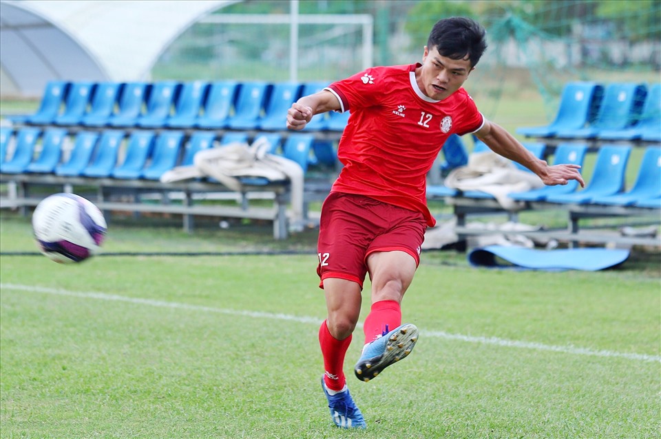 “Chiến hạm đỏ” đang hướng đến trận đầu tiên ở V.League 2022 trước Đà Nẵng. Sau khi chiêu mộ nhiều tân binh cùng dàn cầu thủ ngoại hoàn toàn mới, người hâm mộ đang trông chờ màn trình diễn của TPHCM trong mùa giải 2022.