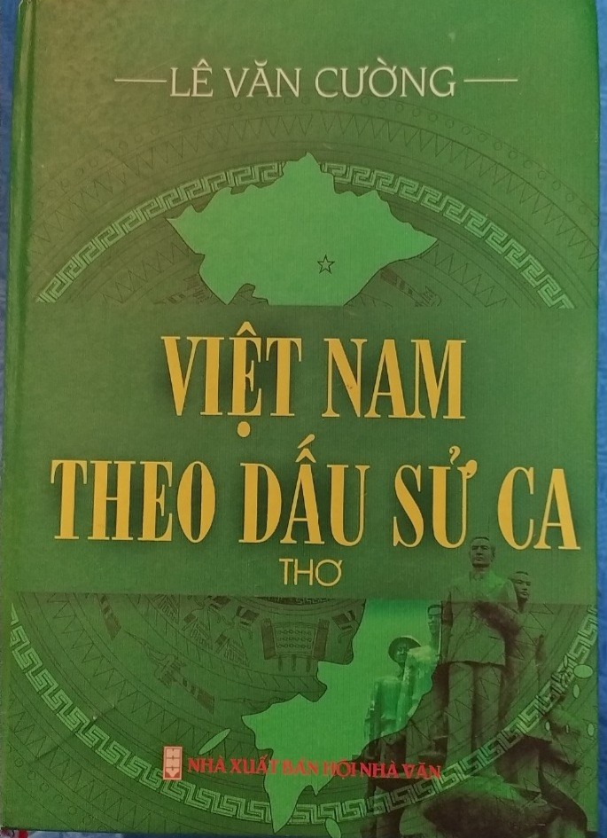 Nhiều tập sách bằng thơ của thầy giáo Lê Văn Cường đã được kỉ lục guinness Việt Nam công nhận.