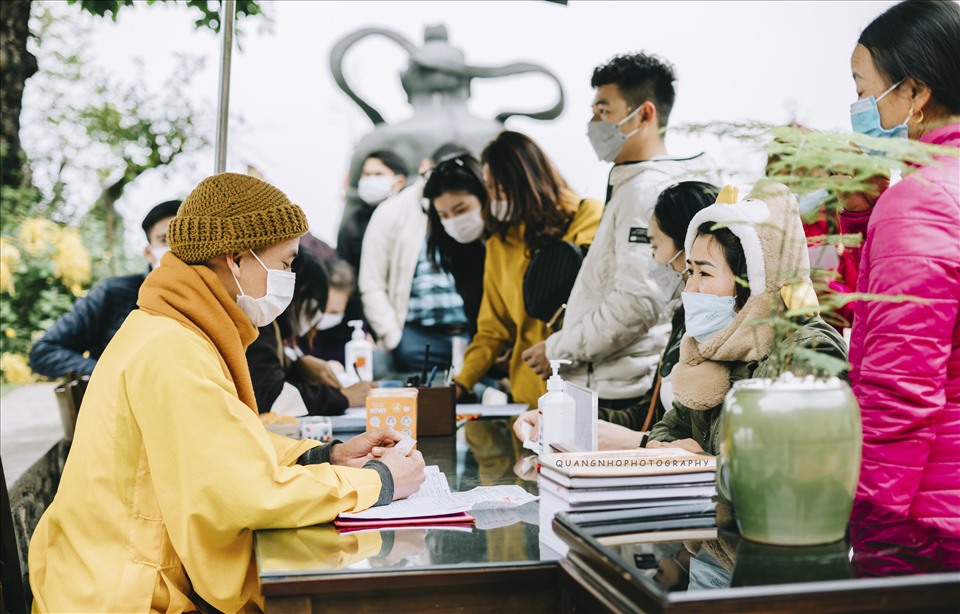 Chẳng cần phải đi đâu đó thật xa đến những danh thắng, tại Hà Nam, có một ngôi chùa nổi tiếng đẹp và thanh tịnh được nhiều người biết đến.