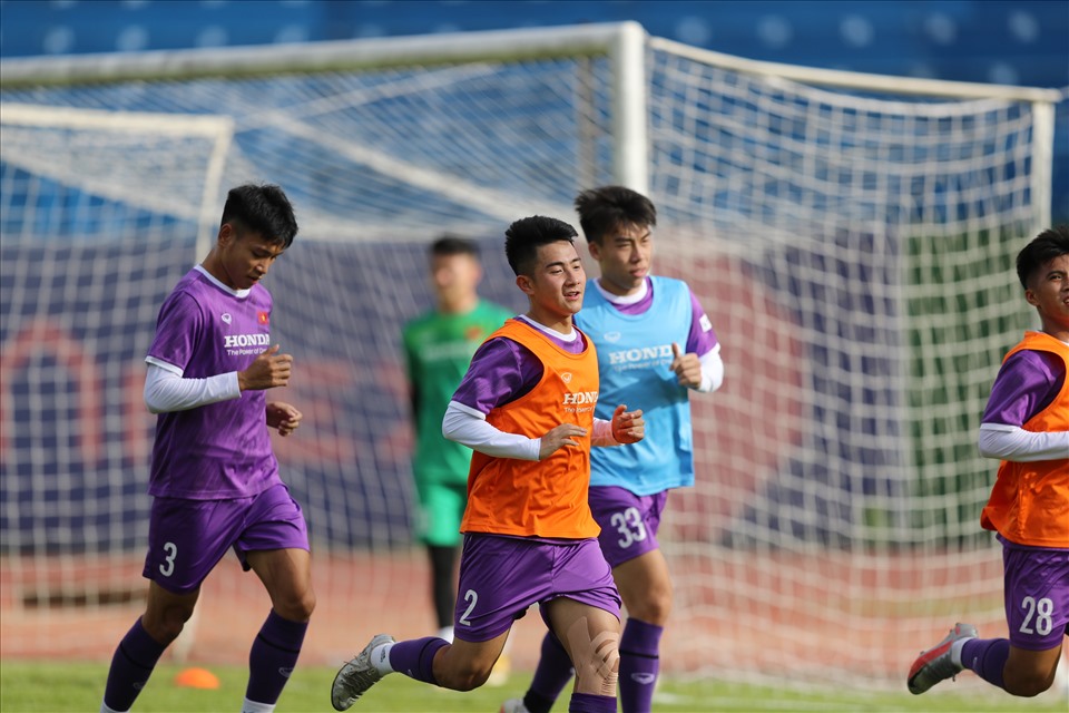 U23 Việt Nam có trận đấu giao hữu với U19 Bình Dương. Ảnh: VFF