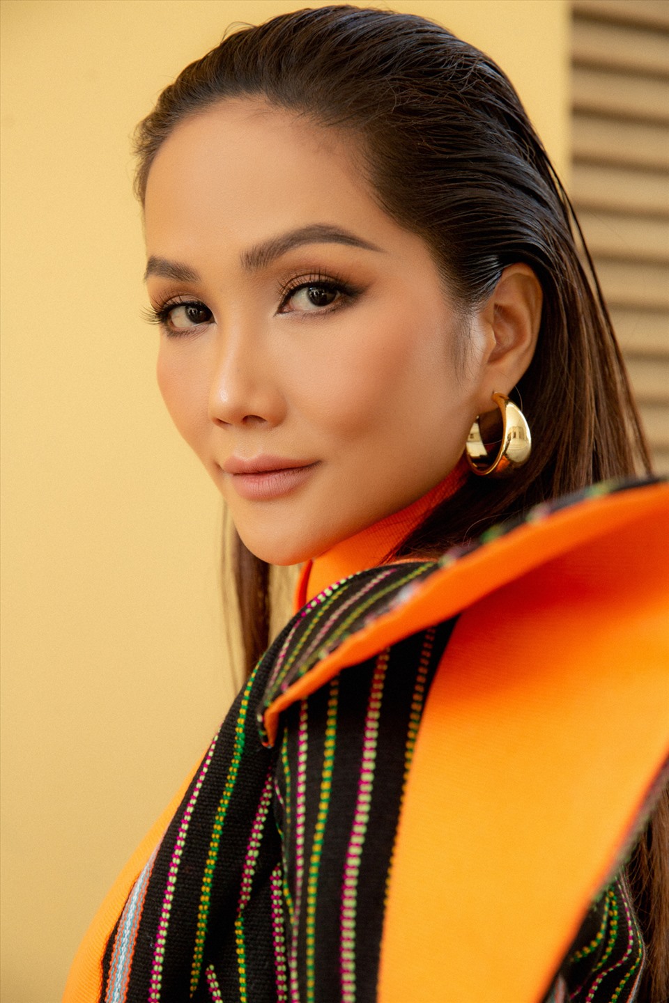 Mới đây, Hoa hậu H'Hen Niê đã xuất hiện rực rỡ với vai trò đại sứ hình ảnh của Lễ hội Áo dài Thành phố Hồ Chí Minh lần thứ 8 năm 2022. Ảnh: Thiên An.