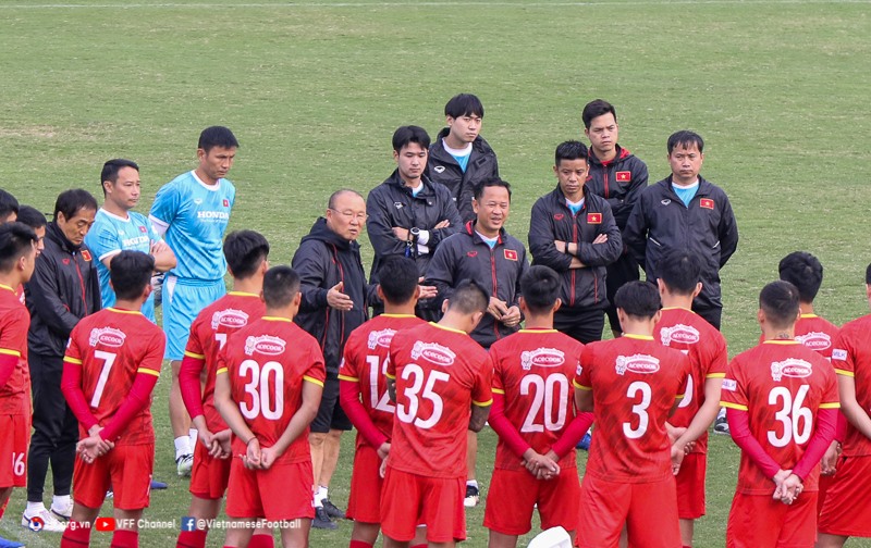 Huấn luyện viên Park Hang-seo đã lựa chọn 28 cầu thủ vào danh sách tập trung đội tuyển Việt Nam. Ảnh: VFF