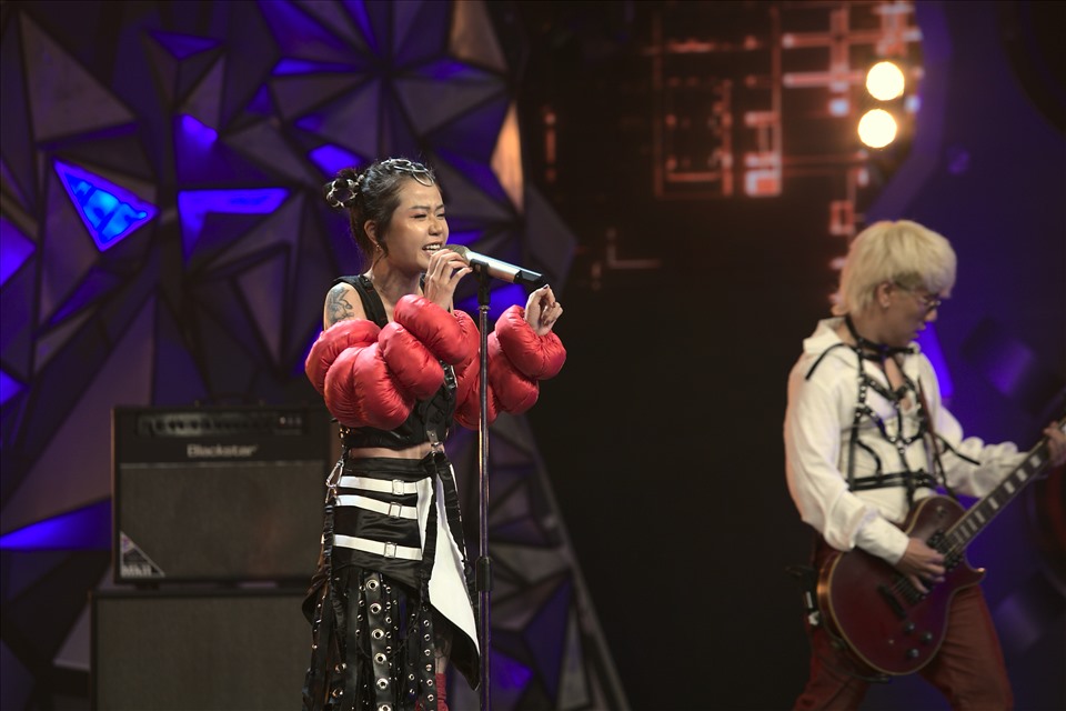 Thỏ Trauma của nhóm nhạc Metanoia khiến sân khấu “Rock Việt” bùng nổ