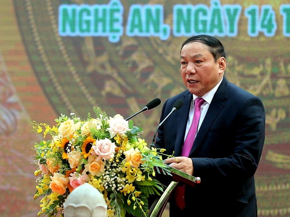 Ông Nguyễn Văn Hùng, Bộ trưởng Bộ Văn hoá, Thể thao và Du lịch phát biểu khai mạc buổi lễ. Ảnh: Quỳnh Trang