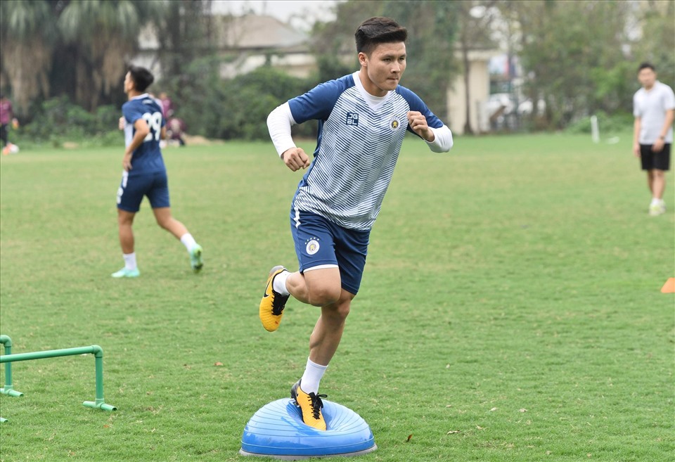 Quang Hải trở lại tập luyện cùng câu lạc bộ Hà Nội. Ảnh: P.T