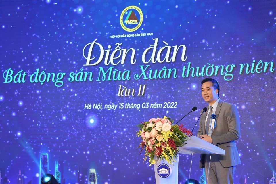 ông Dũng chia sẻ tại Diễn đàn về cơ hội của thị trường bất động sản Việt Nam nhìn từ quy hoạch.
