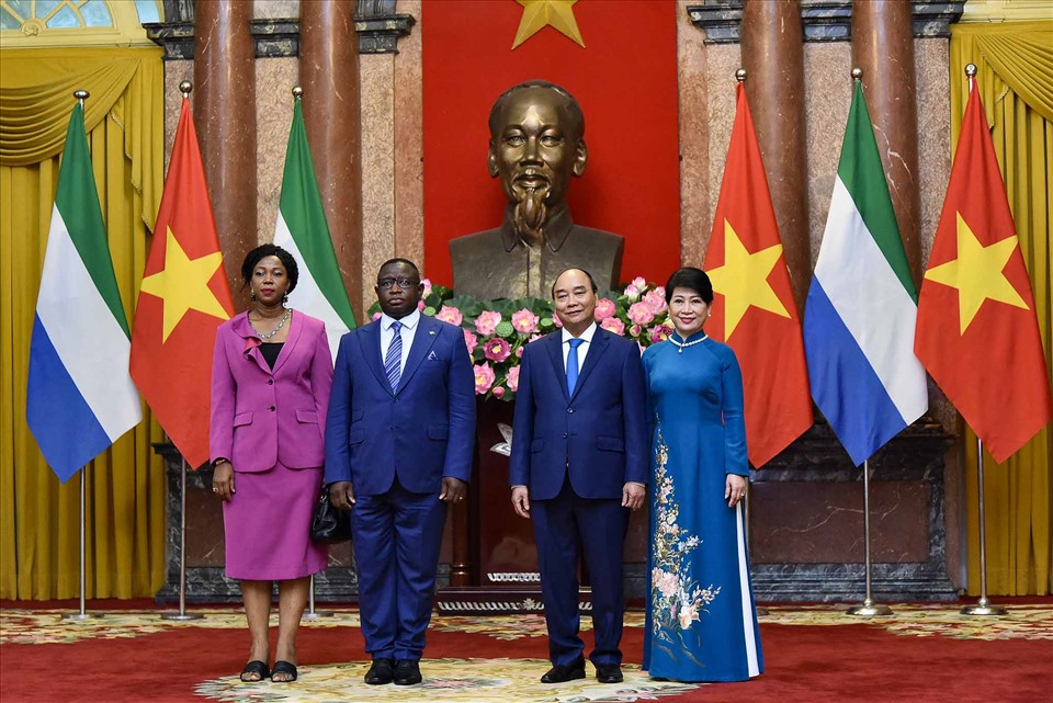 Tổng thống Sierra Leone cùng Phu nhân và đoàn đại biểu cấp cao Sierra Leone thăm chính thức Việt Nam từ ngày 14 đến ngày 20.3.2022. Ảnh: Nhật Hạ