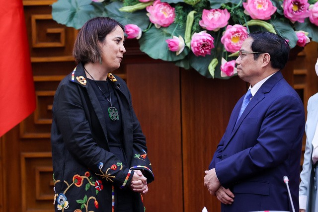 Thủ tướng Phạm Minh Chính và Đại sứ New Zealand tại Việt Nam Tredene Dobson. Ảnh: VGP