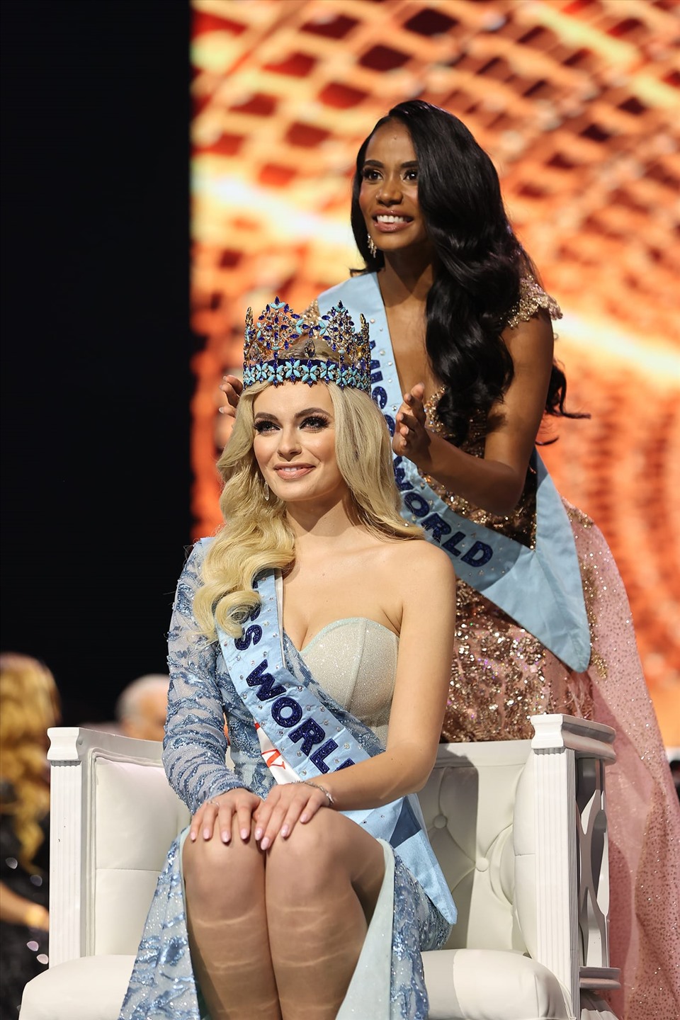 xuất sắc vượt qua 122 thí sinh từ khắp nơi trên thế giới để đăng quang Miss World 2021. Ảnh:
