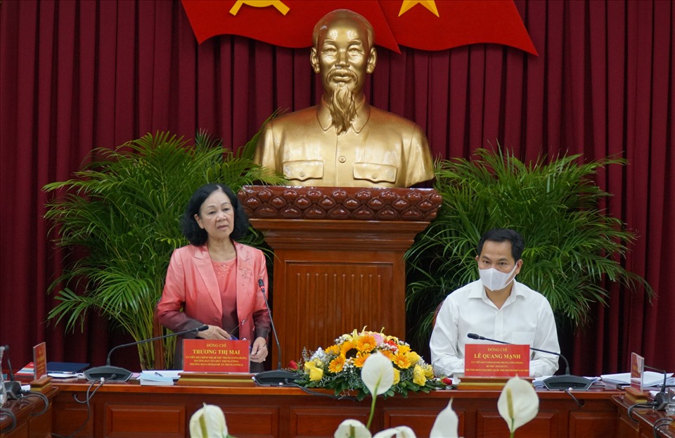 Đồng chí Trương Thị Mai - Ủy viên Bộ Chính trị, Bí thư Trung ương Đảng, Trưởng Ban Tổ chức Trung ương phát biểu tại buổi làm việc.