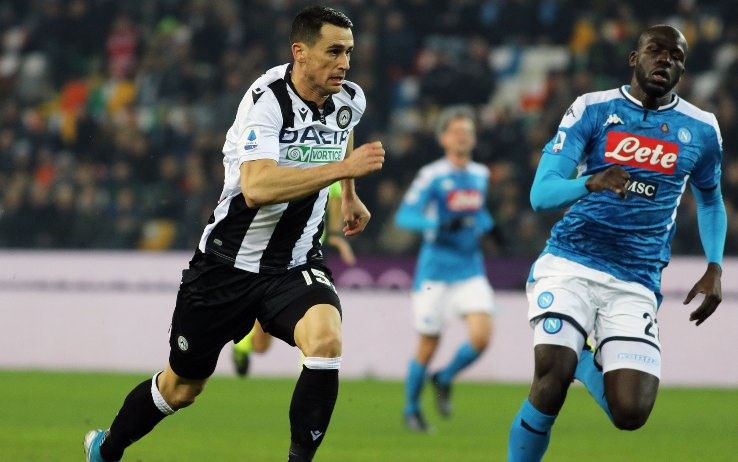 Napoli đang cạnh tranh gắt gao ngôi đầu bảng Serie A. Ảnh: Sky Sports