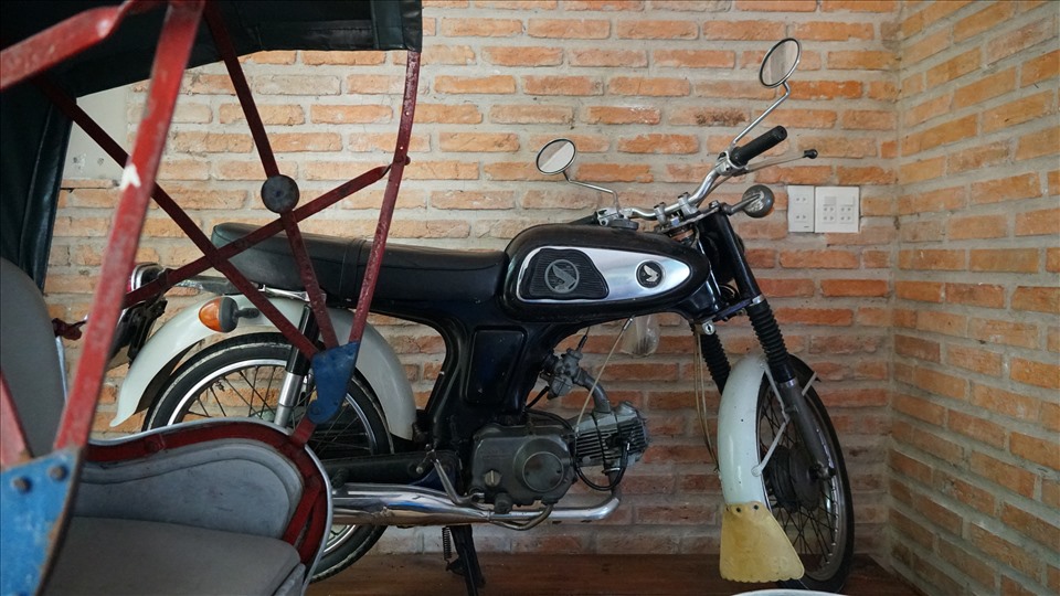 Đặc biệt, trong bộ sưu tập có chiếc xe Honda 67 mà cố nhạc sĩ Trịnh Công Sơn từng chạy và chiếc xe của GS-TS Võ Tòng Xuân.