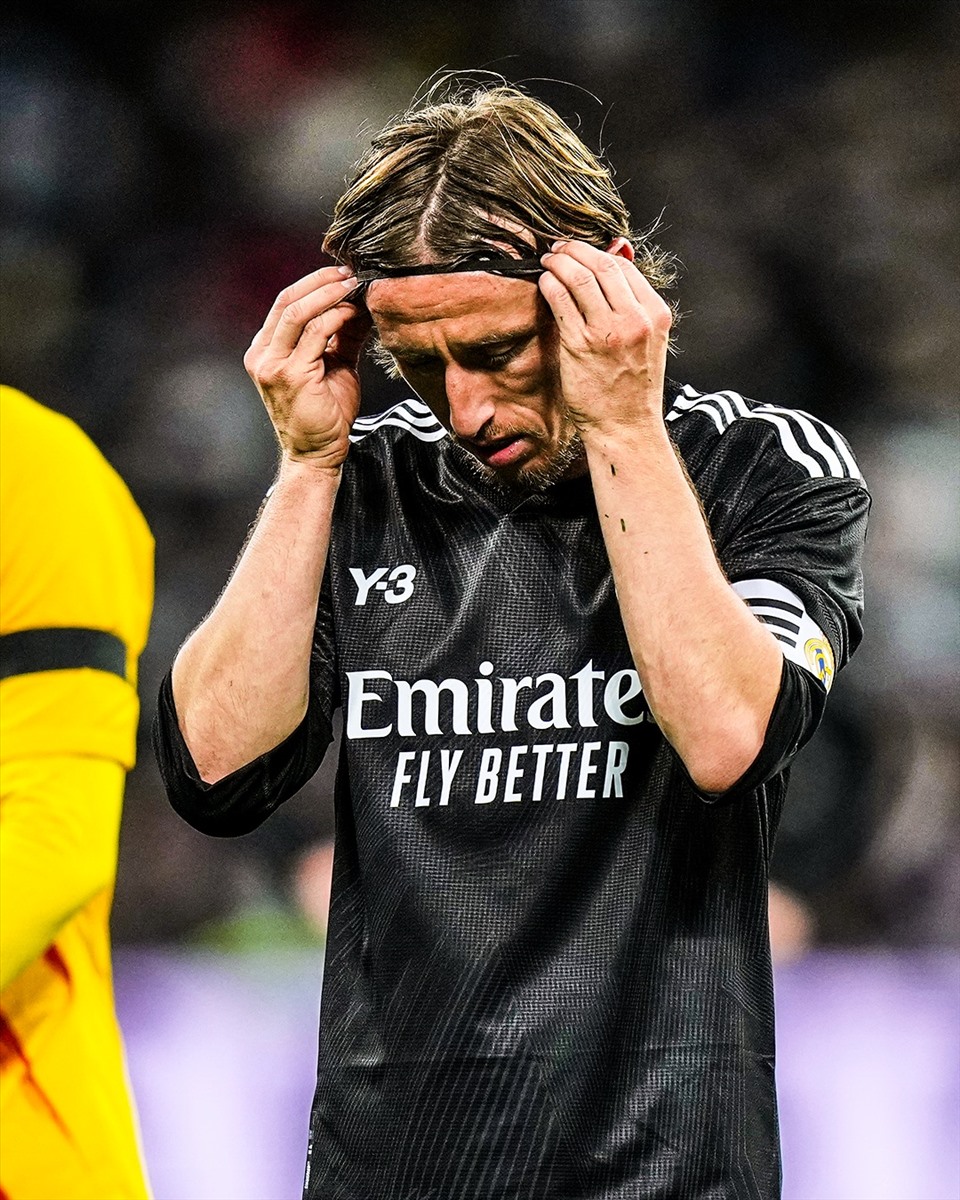 Sự thất vọng và sốc của các cầu thủ Real Madrid. Ảnh: AFP