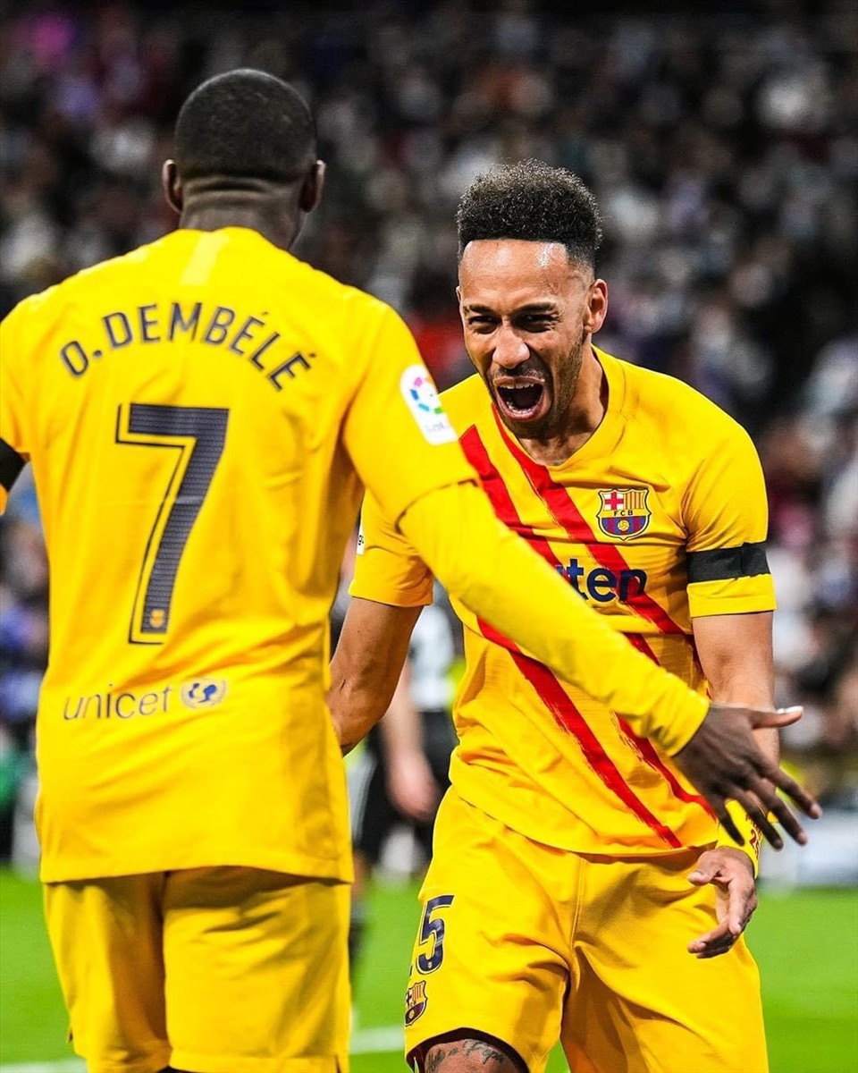 Xavi đã thành công trong việc sử dụng bộ đôi Aubameyang và Dembele. Ảnh: Instagram