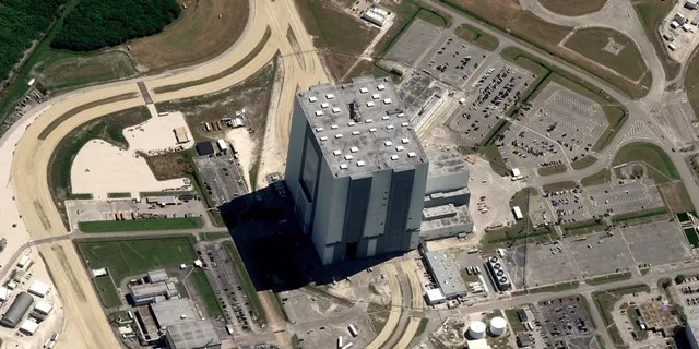 Tòa Lắp ráp Phương tiện tại KSC của NASA. Ảnh: Airbus