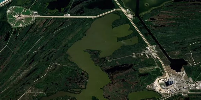 Trung tâm vũ trụ Kennedy của NASA khi nhìn từ không gian. Ảnh: Airbus