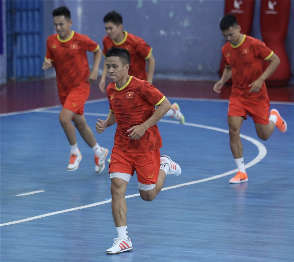 Sáng 22.3, đội tuyển futsal Việt Nam tiếp tục có buổi tập tại nhà thi đấu Thái Sơn Nam (Quận 8, TPHCM) để chuẩn bị tham dự giải futsal Đông Nam Á 2022.