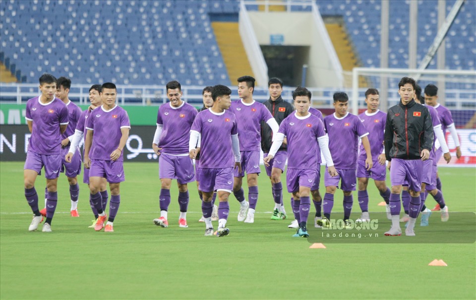 Chiều 23.3, đội tuyển Việt Nam có buổi tập làm quen sân Mỹ Đình và cũng là buổi tập cuối cùng để chuẩn bị cho trận đấu với đội tuyển Oman tại vòng loại thứ 3 World Cup 2022.