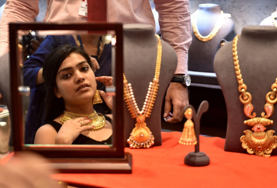 Ấn Độ là thị trường tiêu thụ vàng lớn thứ hai thế giới. Ảnh: AFP